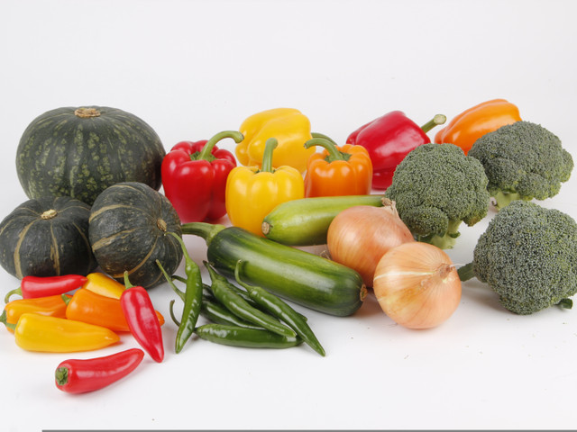 Rezept: Ofencurry mit buntem Gemüse Welches Gemüse ins Ofencurry kommt, kannst du nach Saison und Geschmack variieren.