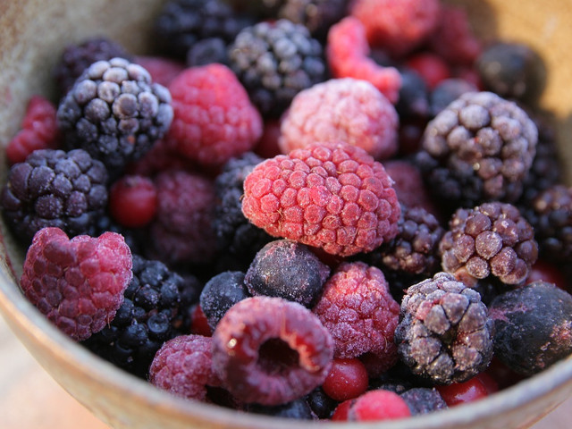 Hot Lillet ist heißer Punsch mit Beeren.