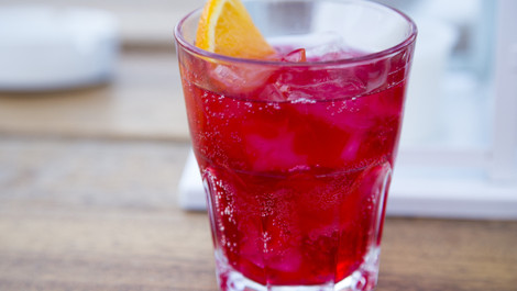 Skiwasser selber machen: So schnell mixt du das Erfrischungsgetränk