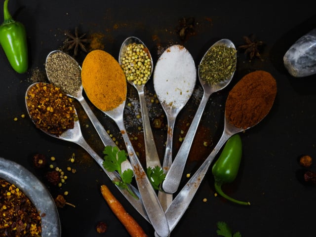 Für das vegane Shakriyeh kommen viele verschiedene Gewürze zum Einsatz.