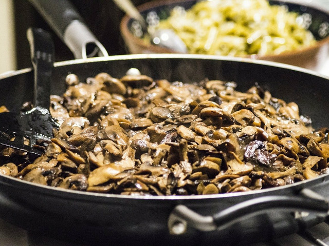 Pilzgulasch: Das Rezept Ein Pilzgulasch ist schnell zubereitet.