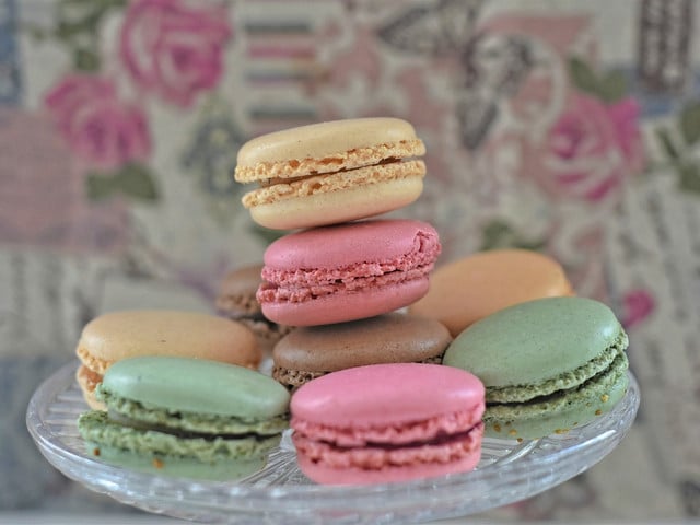 Pistaziencreme: Variationstipps und Ideen Pistaziencreme eignet sich zum Beispiel als Füllung für Macarons.