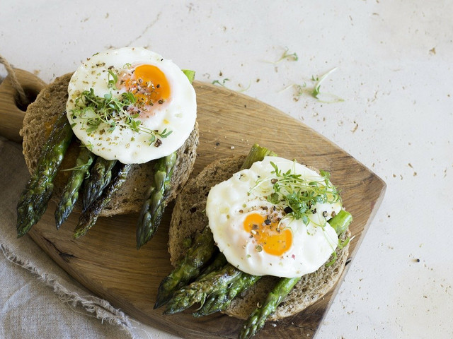 Das passt zu Toasties Die englischen Muffins kannst du nach Belieben belegen.