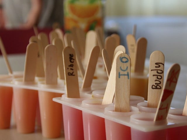 Meloneneis: Tipps für die Zubereitung Das Meloneneis kannst du variieren, indem du andere Obstsorten oder Toppings hinzufügst.