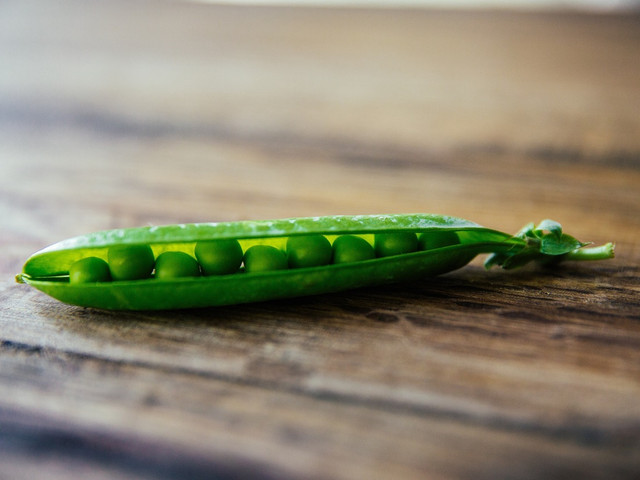 Verwende für den veganen Wikingertopf frische Erbsen oder TK-Gemüse.