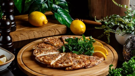 Veganes Lahmacun: Rezept für die türkische Pizza