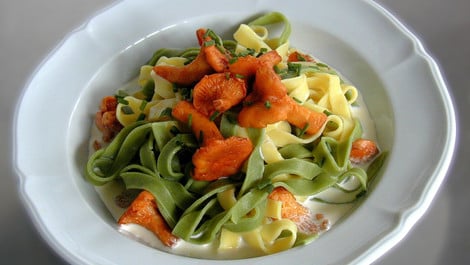 Pasta mit Pfifferlingen: Ein saisonales Rezept