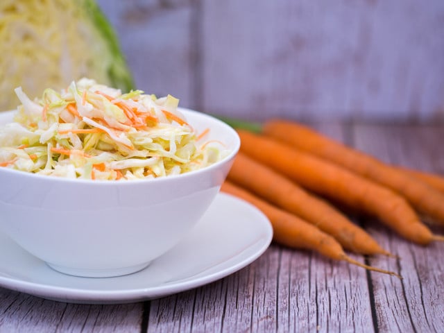 Dinner Rolls: Tipps und Hinweise Dinner Rolls passen hervorragend zu Coleslaw-Salat.