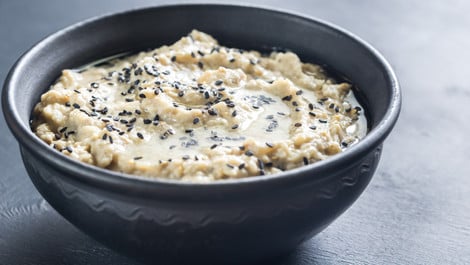 Skordalia: Rezept für griechische Kartoffel-Knoblauch-Creme