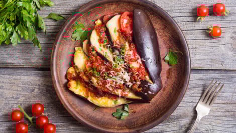 Auberginen-Tomaten-Fächer aus dem Ofen