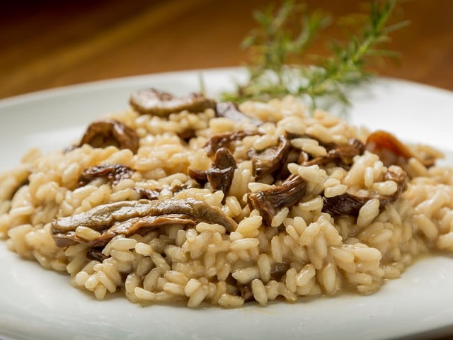 Wahlweise kannst du den Reistopf auch mit anderen Pilzsorten zubereiten.