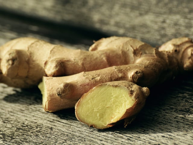 Chai-Sirup selber machen: Das Rezept Ingwer ist reich an Vitamin C.