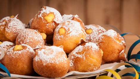 Frittelle: Italienische Mini-Krapfen zur Karnevalszeit