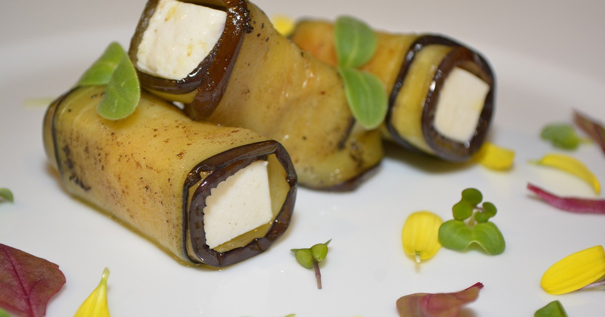 Auberginenröllchen: Rezept mit verschiedenen Füllungen | Utopias Rezeptwelt