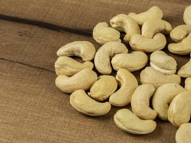 Leckere Alternative zum Frischkäse: Cashewkerne machen die Soße ebenfalls schön cremig. 