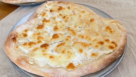 Pizza Bianca: Veganes Rezept für die Pizza ohne Tomatensauce
