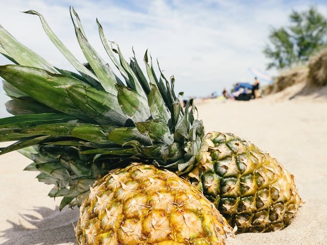 Für viele ist die Ananas das tropische Sommerobst schlechthin.