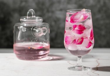 Rosenblütensirup selber machen