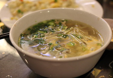 Glasnudelsuppe 