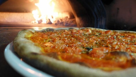 Pizza Marinara: Einfaches veganes Rezept