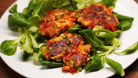 Gemüseknödel aus der Pfanne: Vielfältiges Resteverwertungs-Rezept