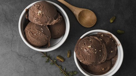 Raw Chocolate Ice Cream: Veganes Schokoeis-Rezept
