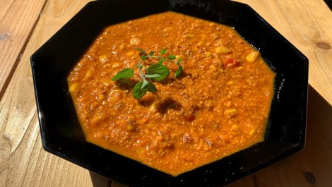 Chili con Tofu: Feurig-veganes Chili-Rezept