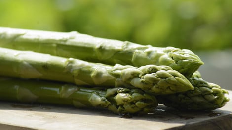 Grünes Pesto mal anders: Spargelpesto-Rezept