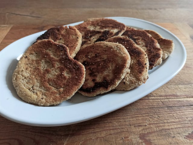 Schnelle Kichererbsen-Schnitzel: Tipps für die Zubereitung Das Rezept ist ausreichend für acht kleine Kichererbsen-Schnitzel.