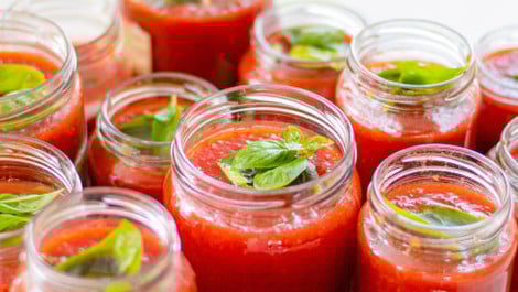 Tomatensauce aus dem Ofen: Den Klassiker mal anders zubereiten