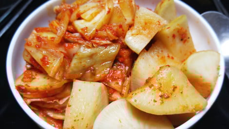 Kimchi-Salat: Scharf-saures Rezept für den Sommer
