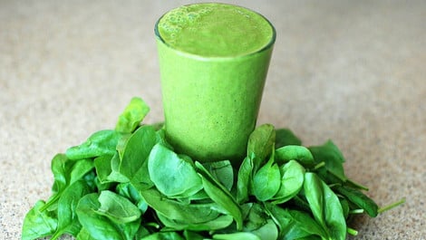 Salat-Smoothie mit Feldsalat: Rezept für den grünen Drink