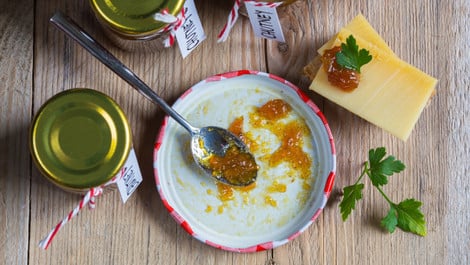Rhabarber-Chutney: Rezept für die würzige Sauce