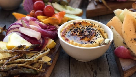 Hummus mit getrockneten Tomaten: So geht das mediterrane Rezept
