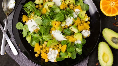 Kichererbsen-Avocado-Salat: Proteinreiches Rezept für den Frühling