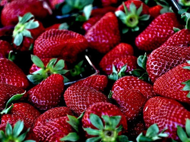 Marinierte Erdbeeren sind noch geschmacksintensiver.