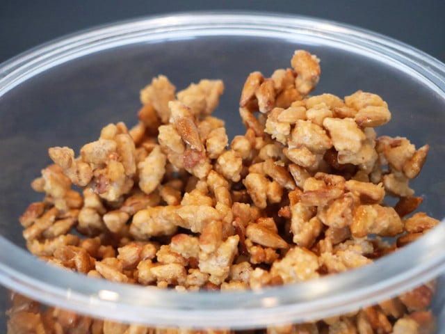 Gebrannte Sonnenblumenkerne verwenden: Von Müsli bis zum Snack Gebrannte Sonnenblumenkerne lassen sich vielseitig verwenden.