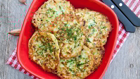 Vegane Zucchinipuffer: Ein Rezept für die ganze Familie