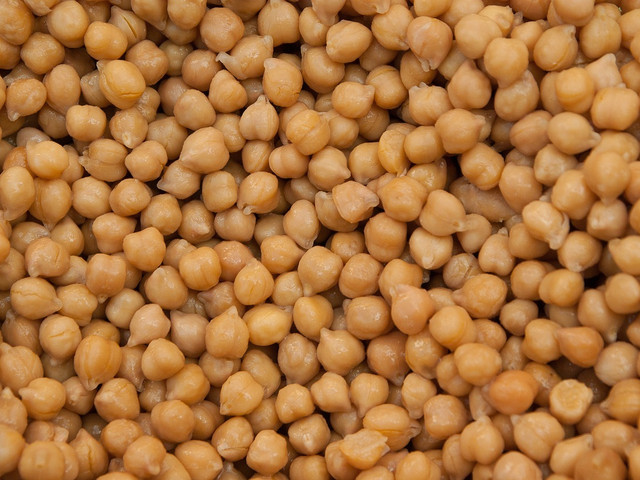 Orangen-Hummus: Schnelles Rezept für den Dip Kichererbsen bilden die Basis von Hamshuka.