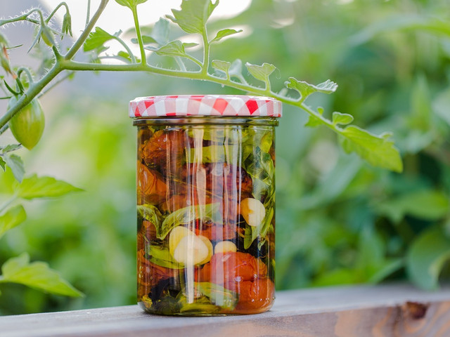 Brokkoli fermentieren: Deshalb ist fermentiertes Gemüse gesund Gemüse wie Brokkoli zu fermentieren lohnt sich auch aus gesundheitlicher Sicht.