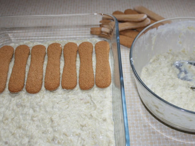 Rhabarber-Tiramisu: für schnellere Varianten Rhabarber-Tiramisu schmeckt mit Vollkorn-Löffelbiskuit besonders gut.