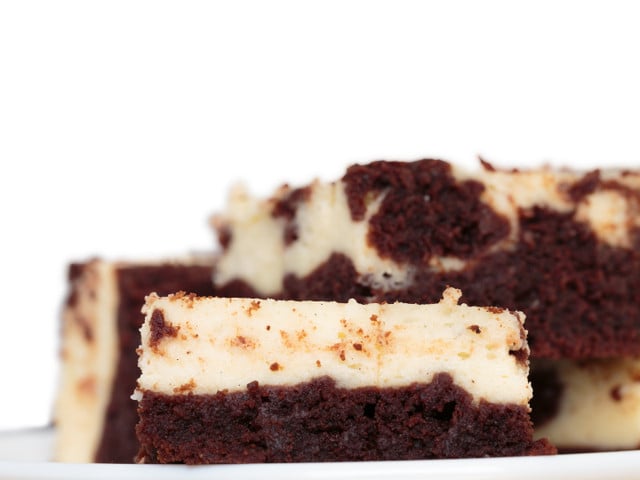 Cheesecake Brownies: Ein veganes Rezept Dieses Rezept für Cheesecake-Brownies ist vegan.
