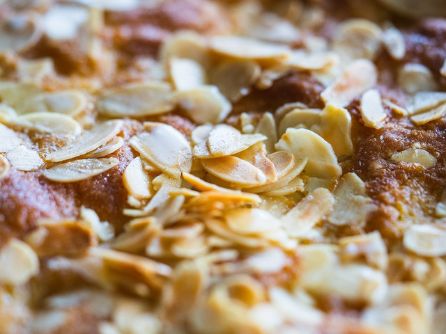 Blitzkuchen kannst du durch weitere Zutaten verfeinern. 