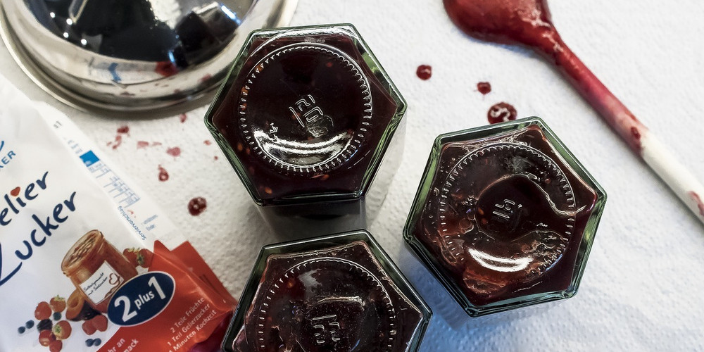 Schlehengelee: Rezept für den fruchtigen Aufstrich