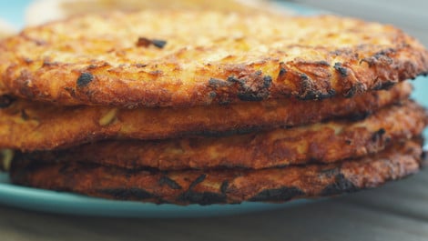 Linsen-Pfannkuchen: So machst du vegane Pancakes mit nur 3 Zutaten