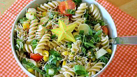 Pasta alla Crudaiola: Sommerliches Rezept mit veganer Variante