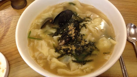 Sujebi: Rezept für koreanische Nudelsuppe