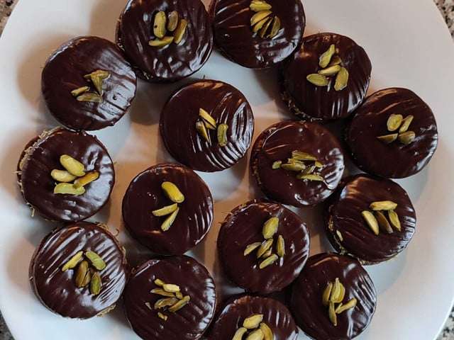 Satt Dubaischokolade kannst du zu Weihnachten einfach Dubaiplätzchen machen.