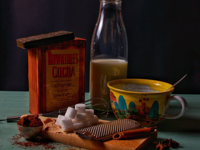 Veganer Kakao ist durch die Nussmilch besonders aromatisch.