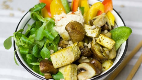 Tofu-Salat: Rezept mit Champignons